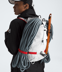 Summit Series Verto 18 Backpack - TNF White/Raw Undyed