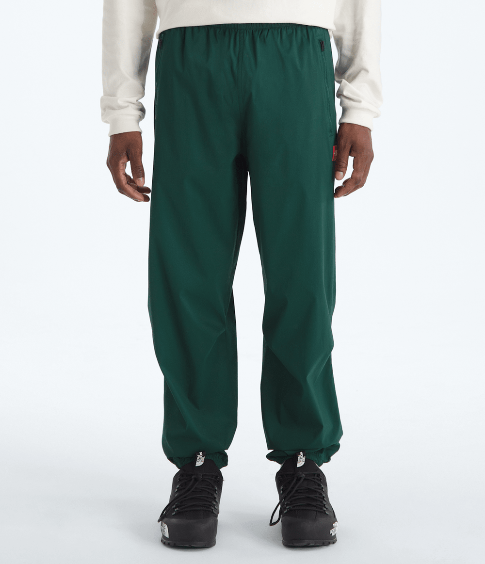 Men’s TNF™ Red Box Packable Wind Pants - Hunter Green