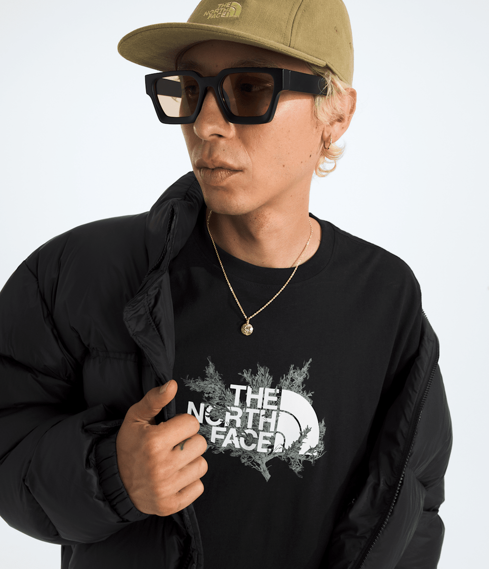 Men’s Meadow Mist Regular Short-Sleeve Tee - TNF Black