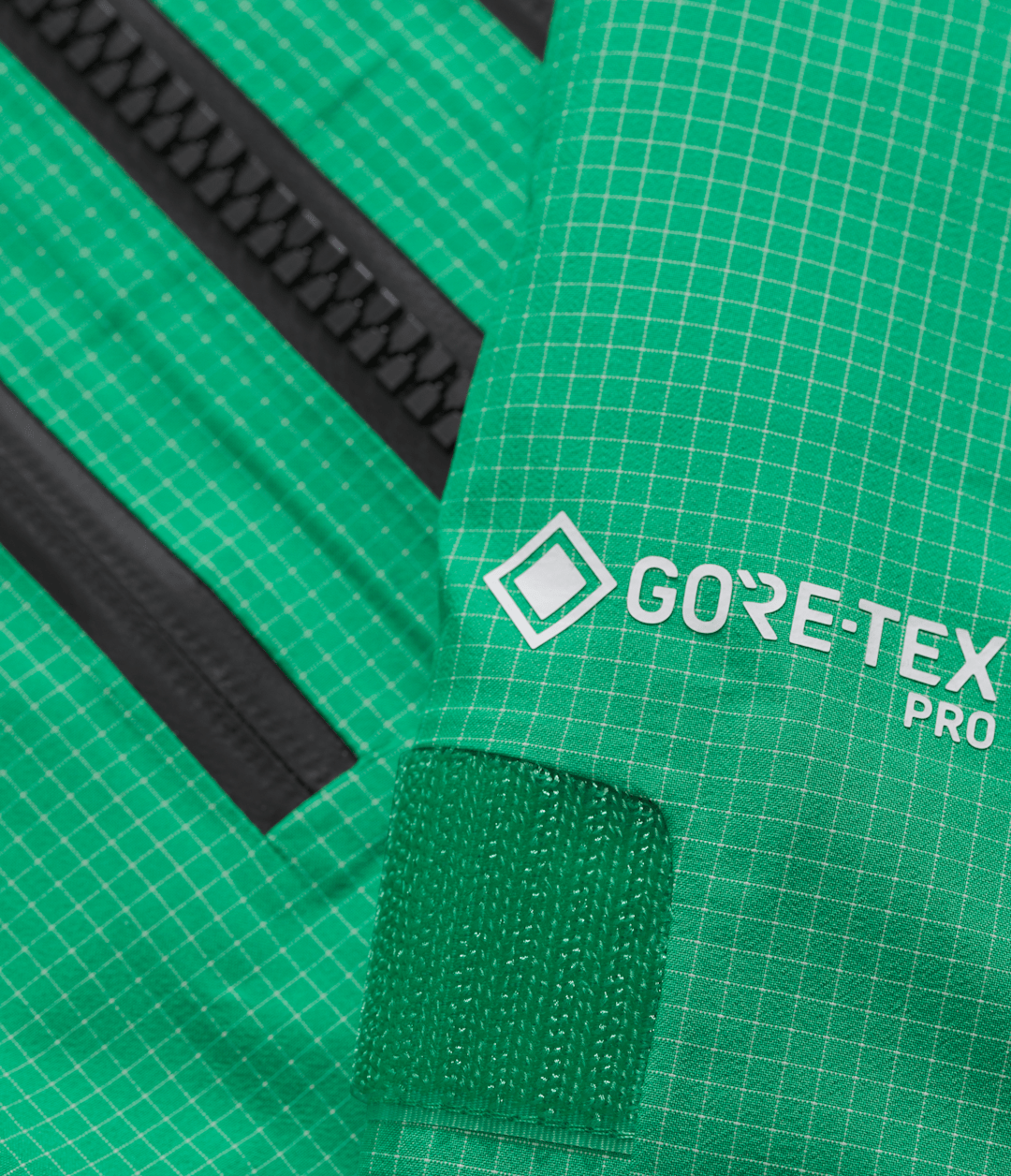 Women’s Summit Series Tsirku GORE-TEX® Pro Jacket - Nebula Green