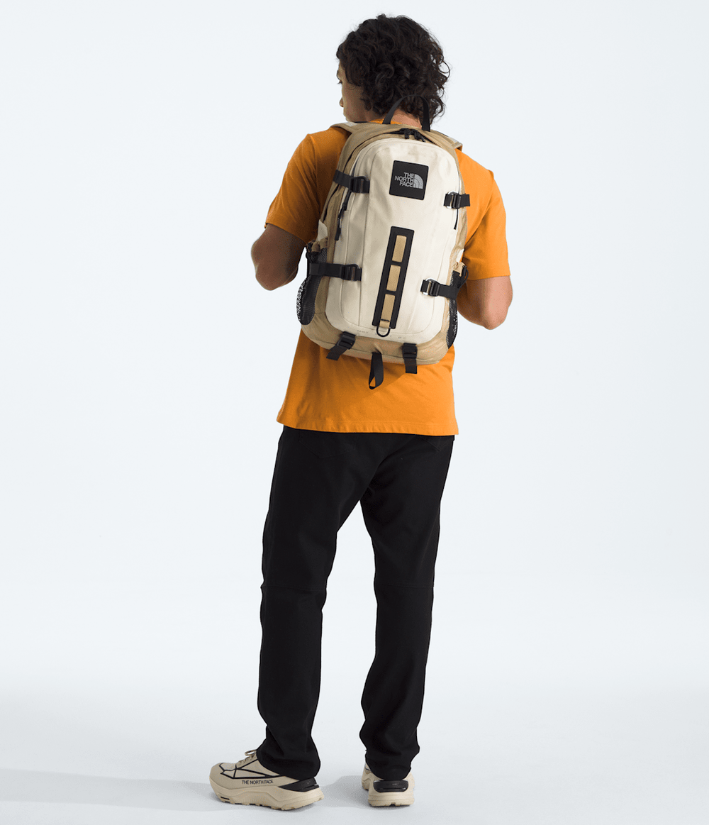 Hot Shot Base Camp Backpack - Desert Stone/Khaki Stone