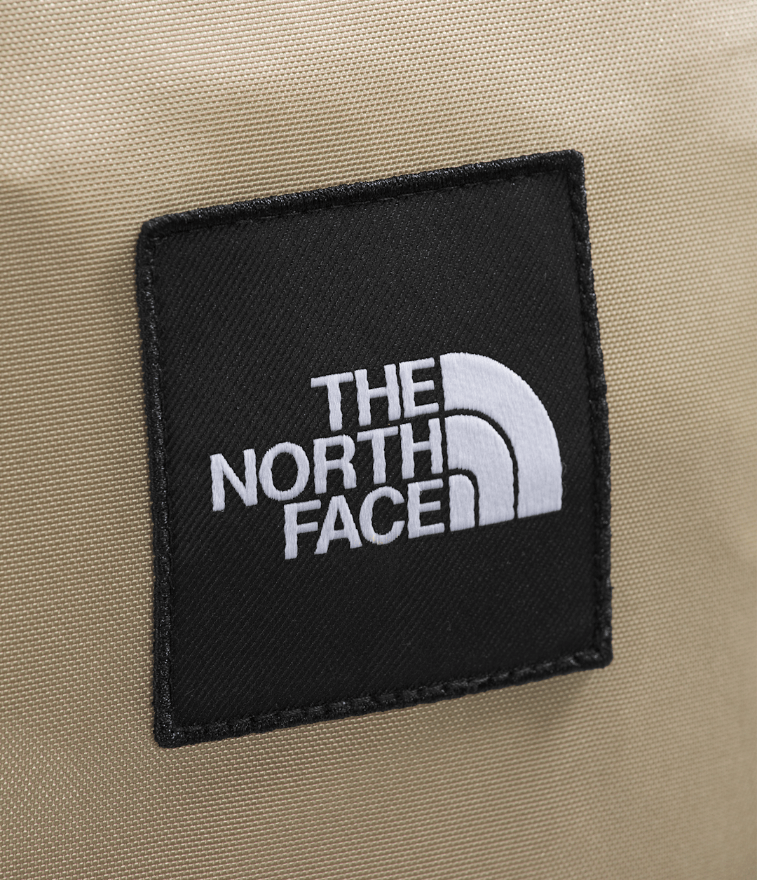 Hot Shot SE Backpack - Flax/White Dune/TNF Black
