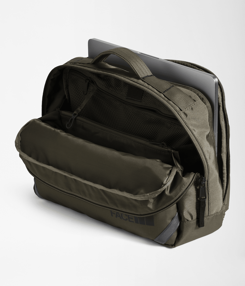 Base Camp Voyager Sling - New Taupe Green/TNF Black