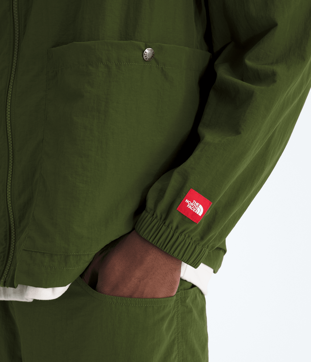 Men’s TNF™ Red Box Nylon Long-Sleeve Shirt - Woodland Green