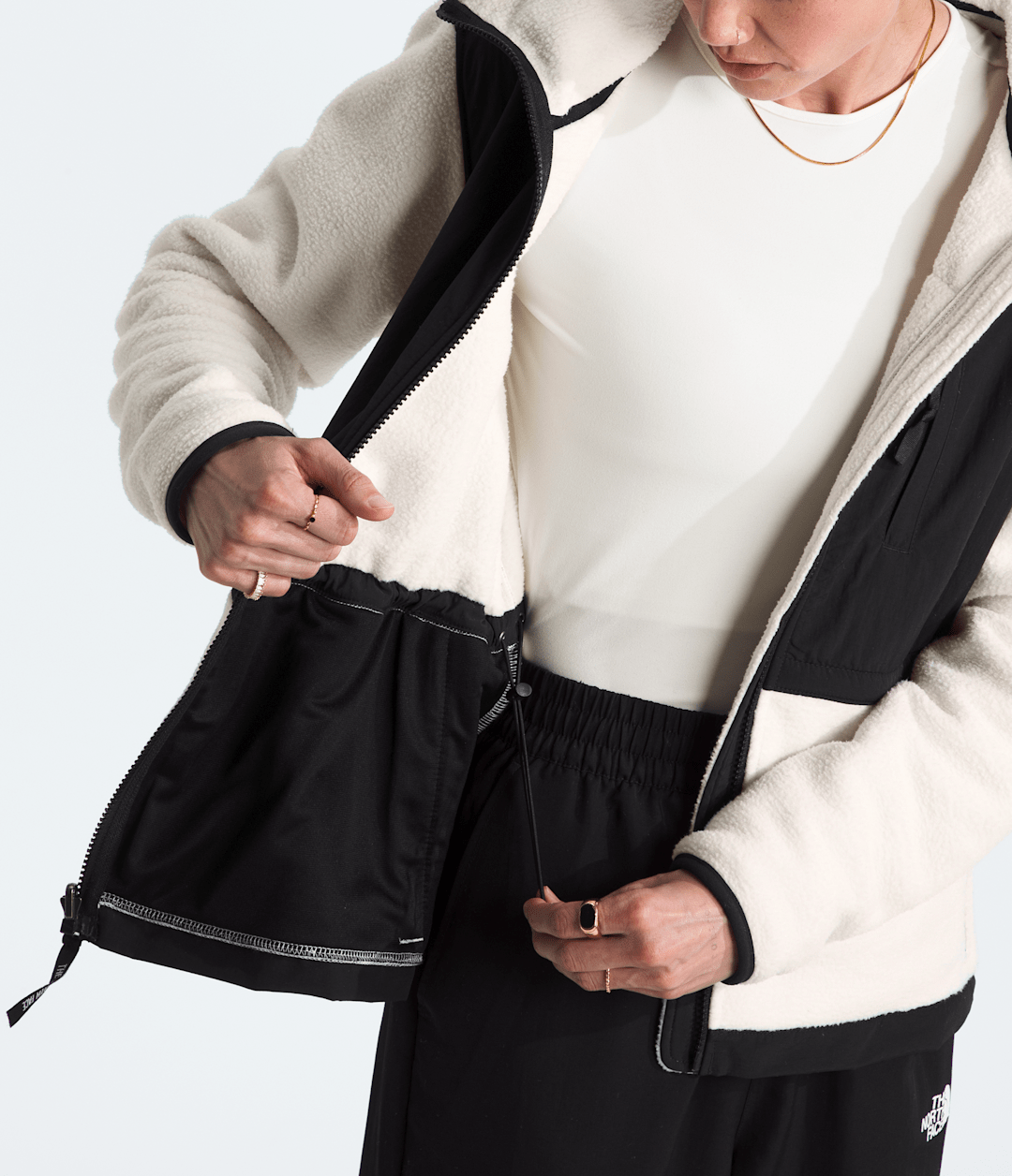 Women’s Retro Denali Hoodie - White Dune/TNF Black