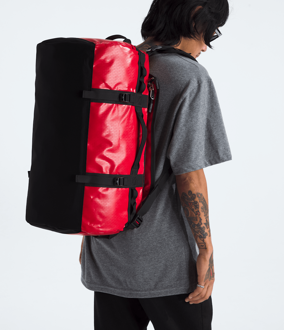 Base Camp Duffel—S - TNF Red/TNF Black