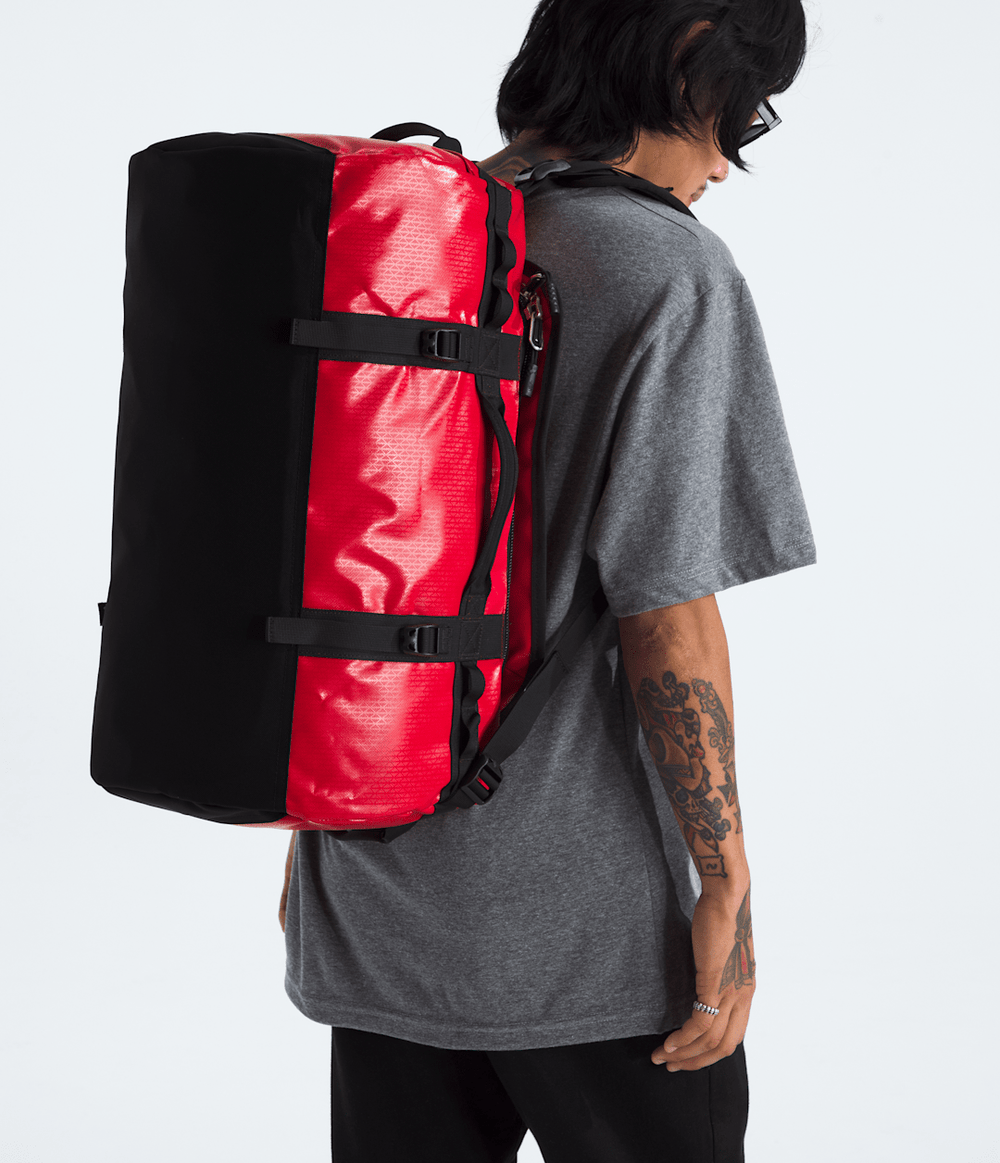 Base Camp Duffel—S - TNF Red/TNF Black