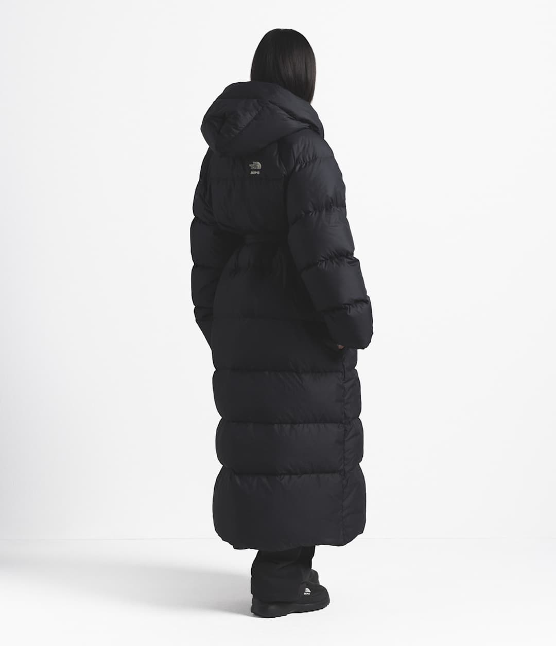 The North Face X SKIMS Women's Nuptse Wrap Parka - Sk Onyx