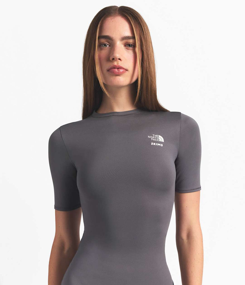 The North Face X SKIMS Women's Refina Short Sleeve Top - Sk Gunmetal