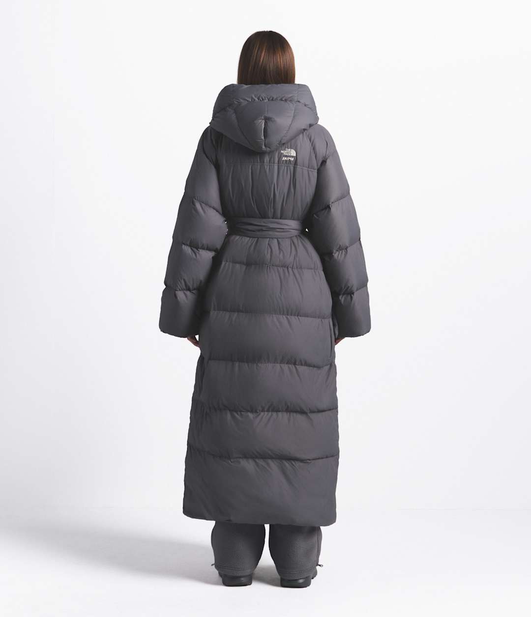 The North Face X SKIMS Women's Nuptse Wrap Parka - Sk Gunmetal