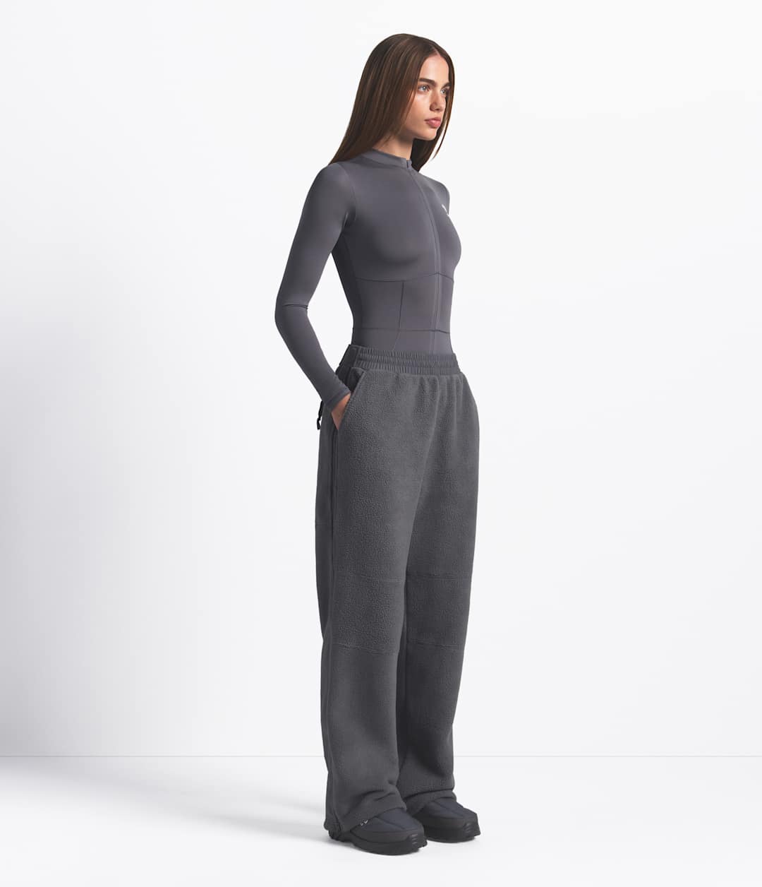 The North Face X SKIMS 1995 Denali Fleece Straight Leg Pant - Sk Gunmetal