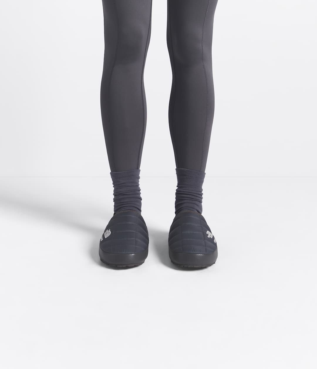 The North Face X SKIMS Thermoball Traction Mule V - Sk Gunmetal/Sk Gunmetal