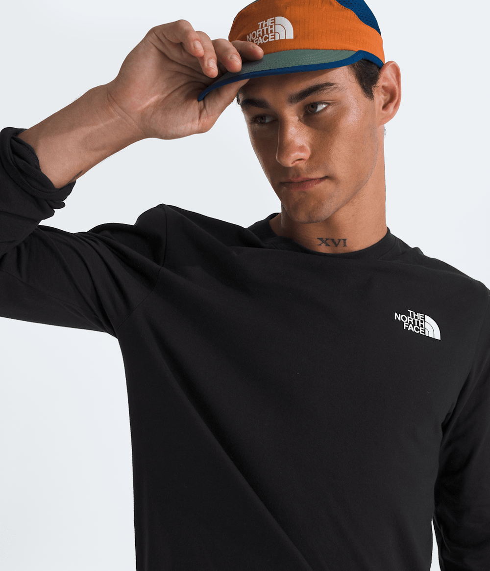 Men’s Evolution Box NSE Regular Long-Sleeve Tee - TNF Black/TNF White