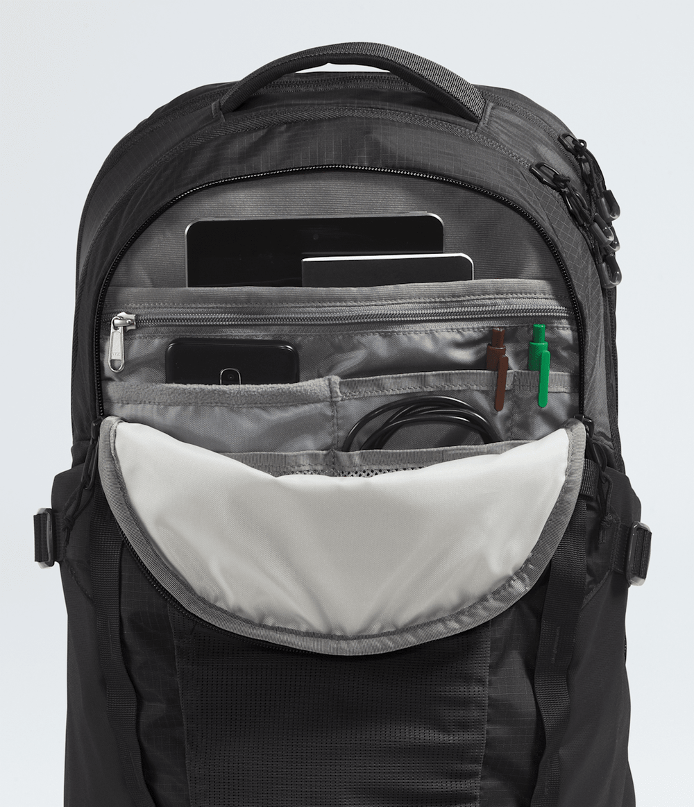 Recon Backpack - TNF Black/TNF Black