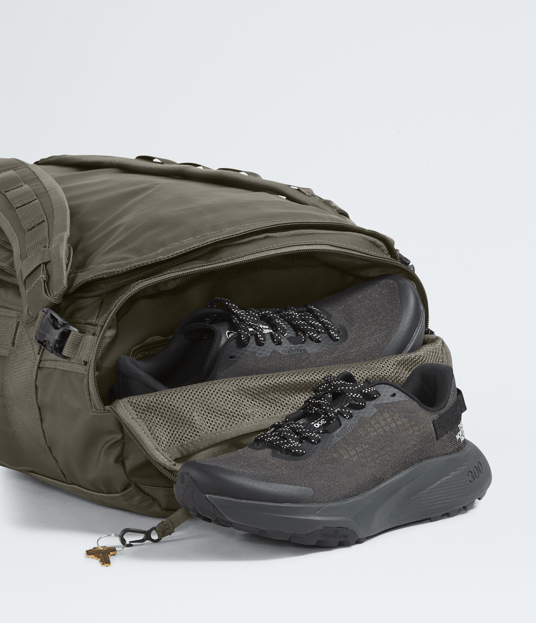 Base Camp Voyager Duffel—32L - New Taupe Green/TNF Black
