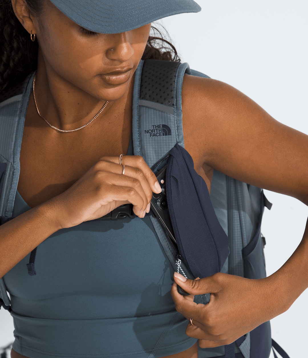 Borealis Trail Backpack - Granite Grey