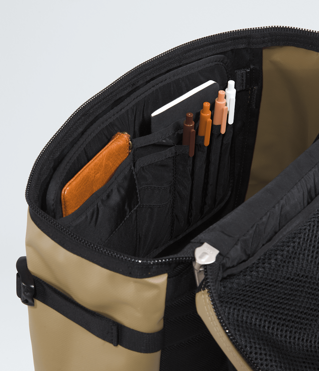 Base Camp Fusebox - Cedar-Tnf Black