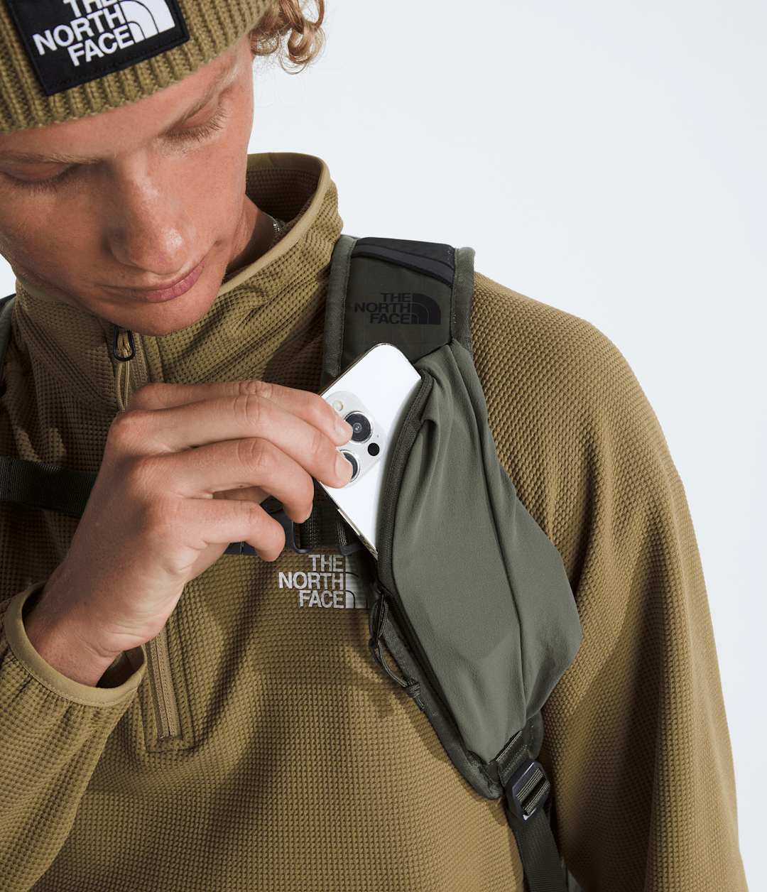 Base Camp Voyager Pro Travel Pack - New Taupe Green/TNF Black