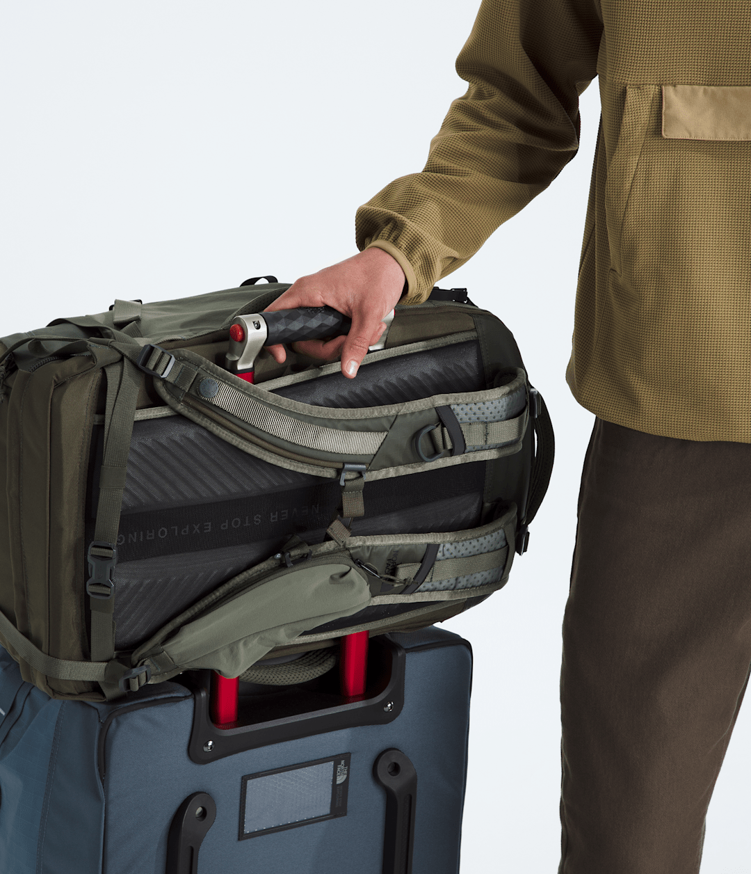 Base Camp Voyager Pro Travel Pack - New Taupe Green/TNF Black