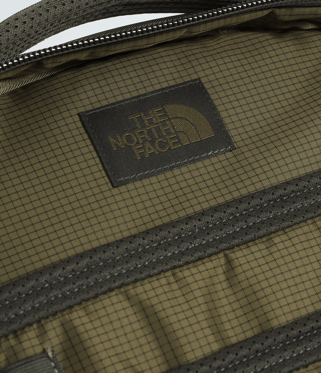 Base Camp Voyager Pro Travel Pack - New Taupe Green/TNF Black