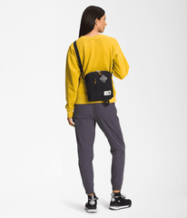 Berkeley Crossbody - TNF Black/Mineral Gold