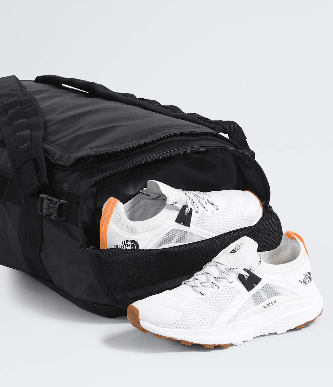 Base Camp Voyager Duffel—32L - TNF Black/Asphalt Grey